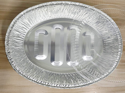aluminum tray with plastic lid